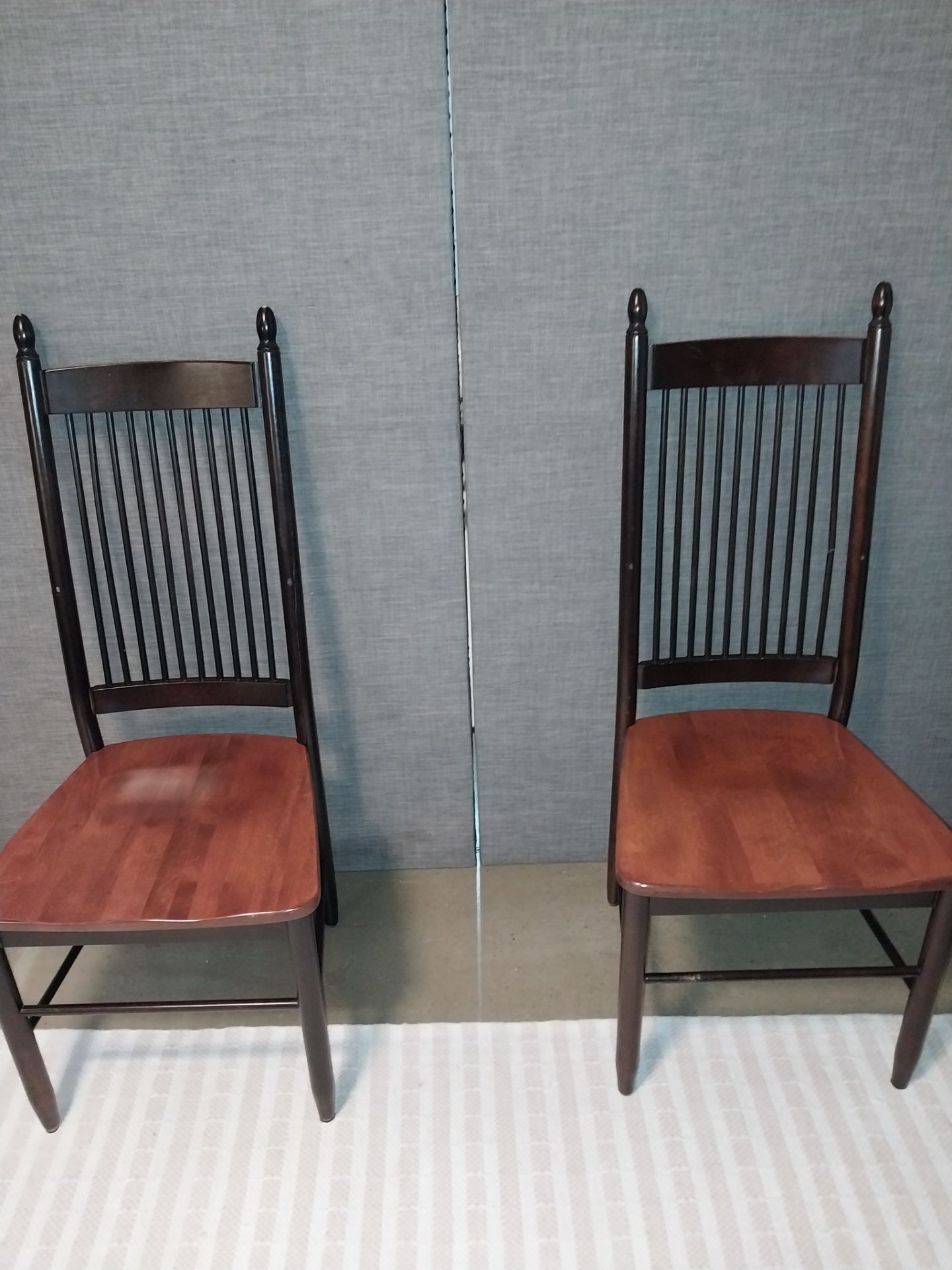 Set of 2 Solid Wood Chairs – Sturdy Classic Style - photo 3