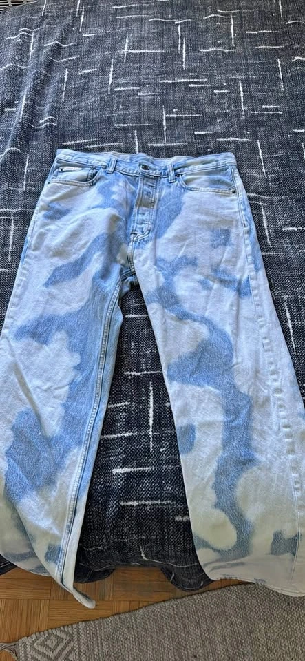 Calvin Klein Standard Straight Jeans