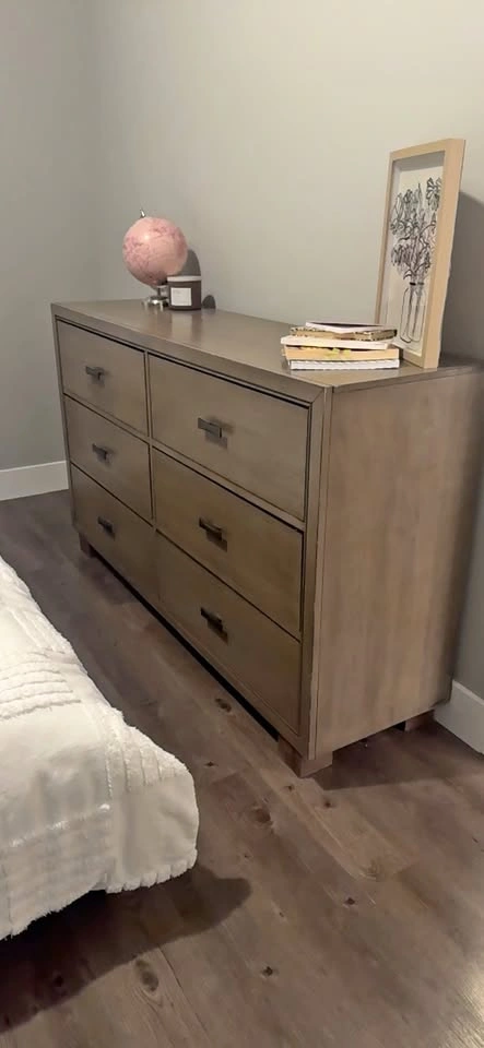 Brown 6-Drawer Dresser