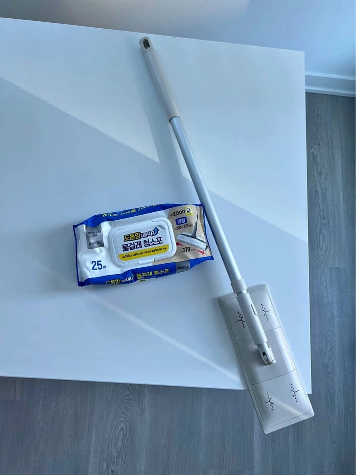 MUJI Floor Mop + Wet Cleaning Wipes (Half Pack Left)