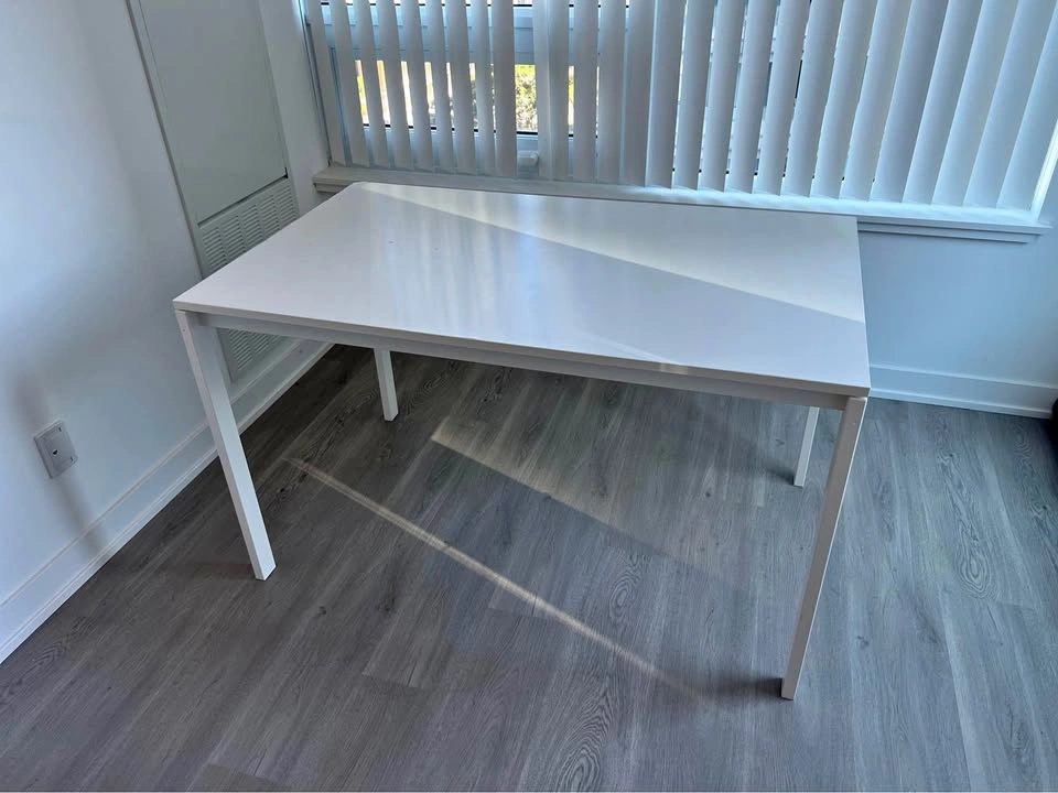 White table or desk