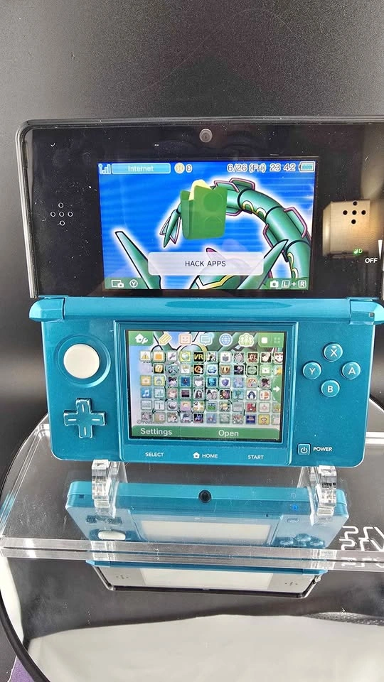 Nintendo 3DS Classic Green Edition - Modified