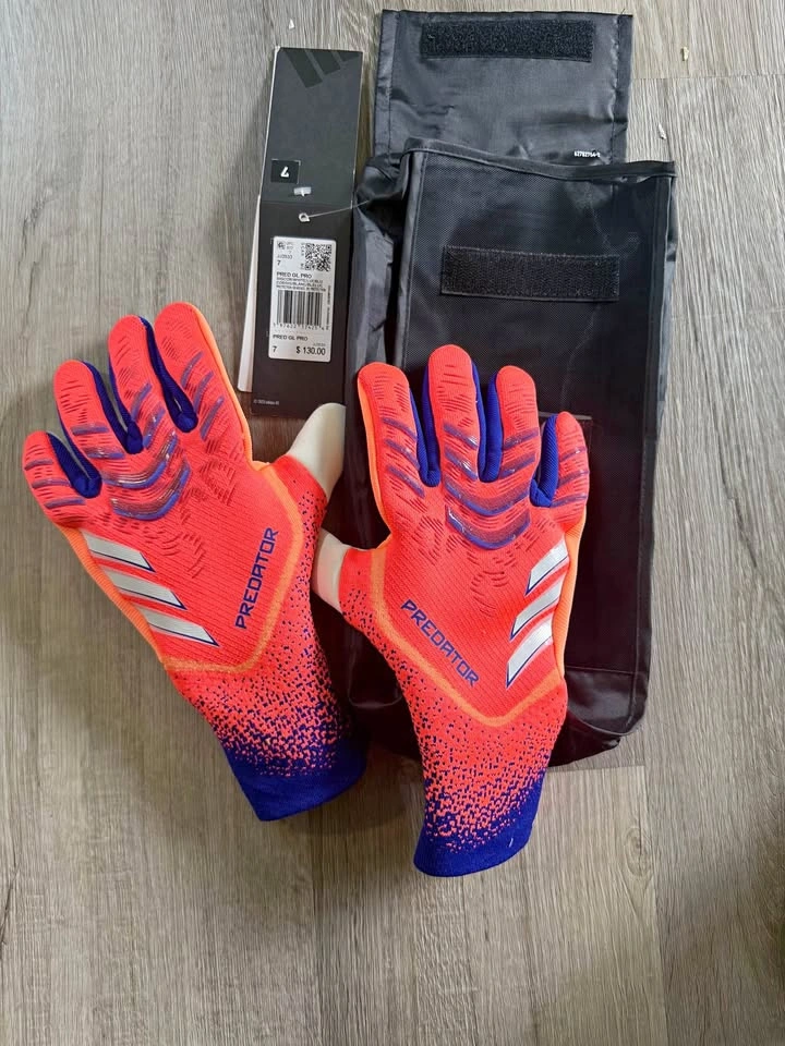 Predator Goalkeeper Gloves Pro size 7