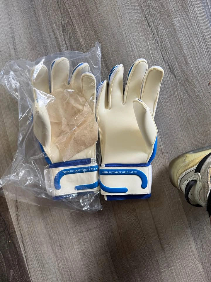 Puma Ultra Pro Regular Cut GK Gloves size 10 - photo 4