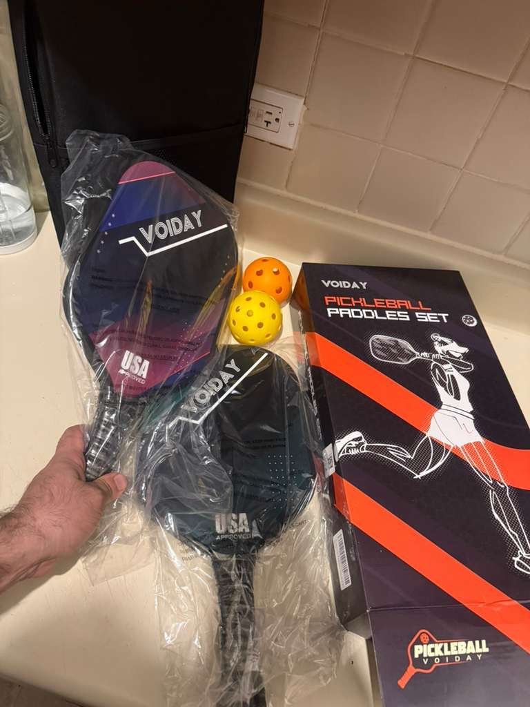 Pickleball Paddles Set of 2 USAPA Approved with 4 Balls and Bag - photo 4
