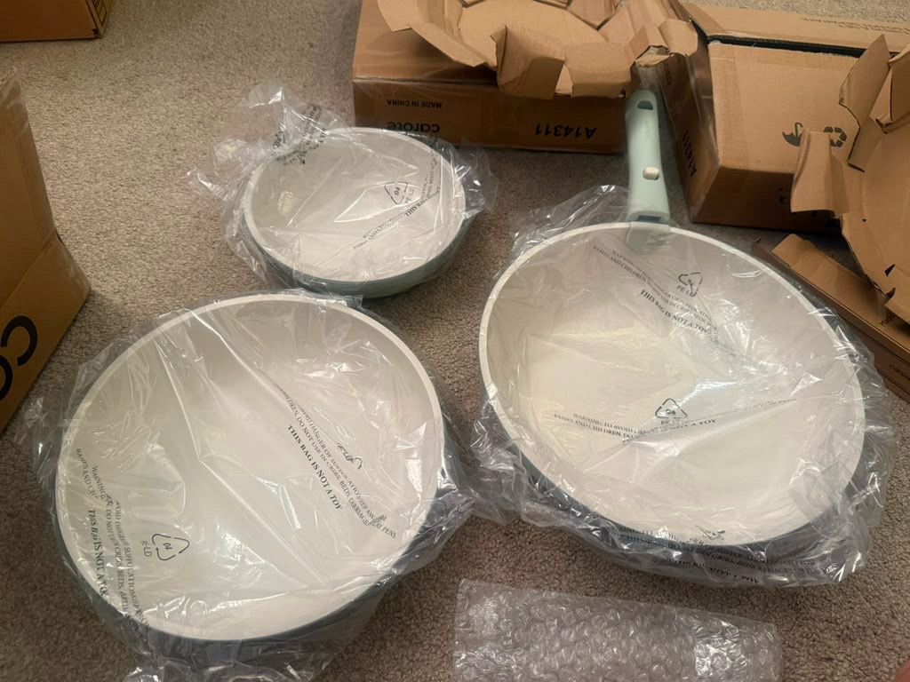 CAROTE 5pcs Non-Stick Pots and Pans Set with Detachable Handle - photo 2