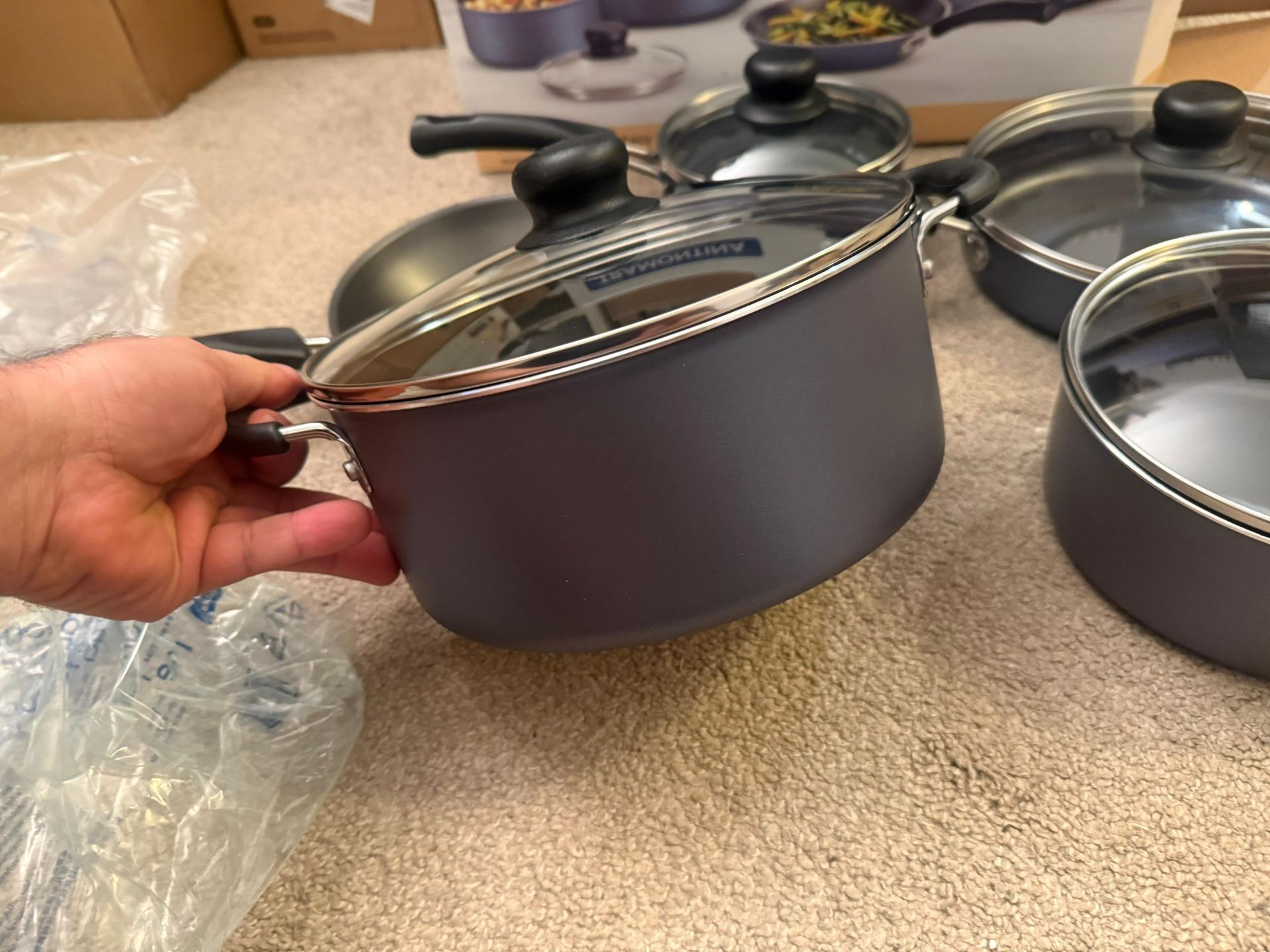 9-Piece Non-stick Cookware Set, Red, New and Sealed - photo 2