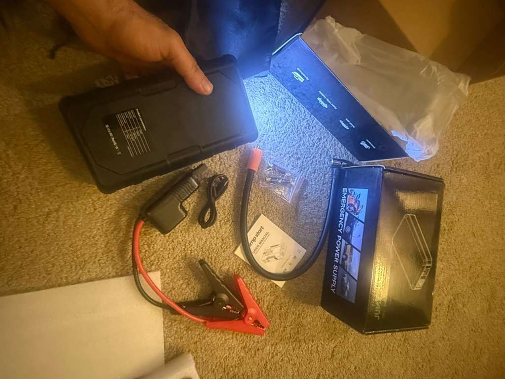 4000 AMP Jump Starter with Air Compressor - photo 2