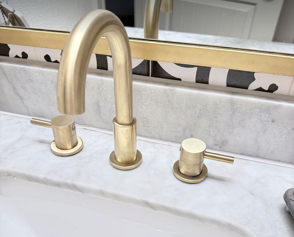 8-inch Widespread Brushed Gold Bathroom Faucet - photo 2