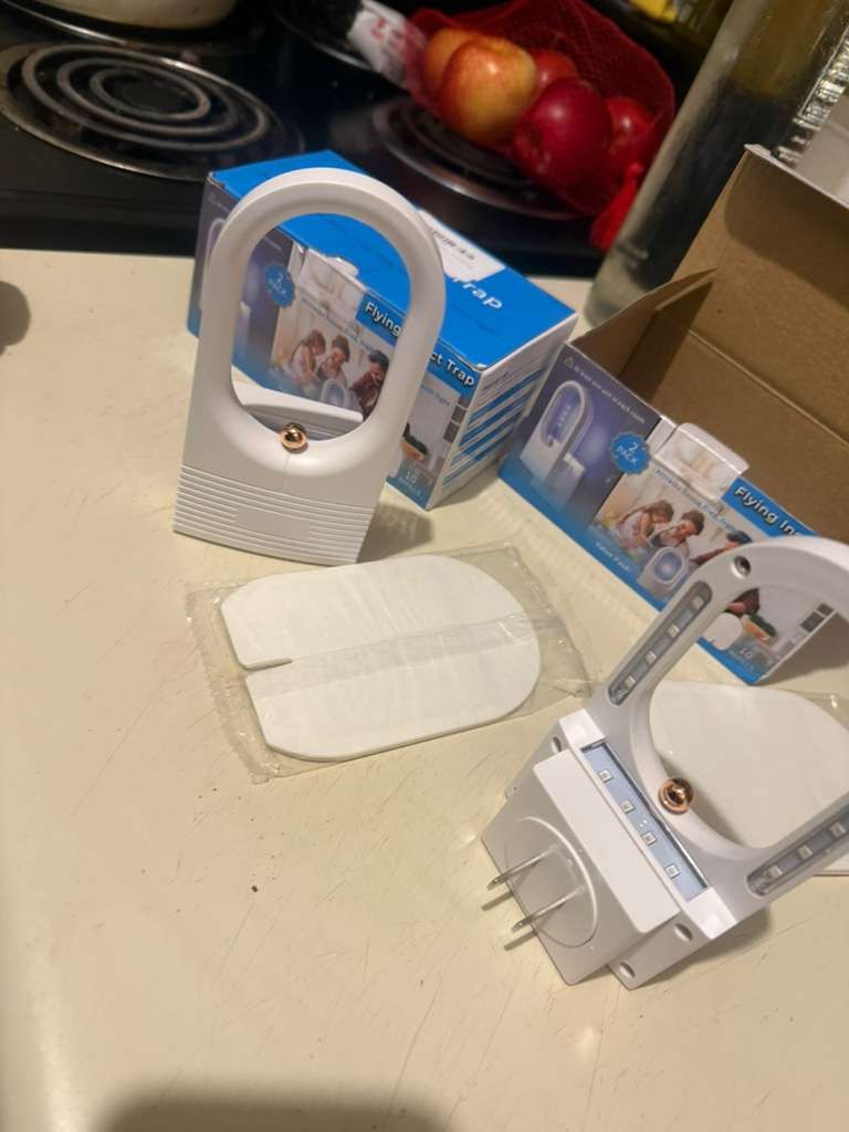 2PCS Fruit Fly Traps for Indoors - UV Light - photo 2