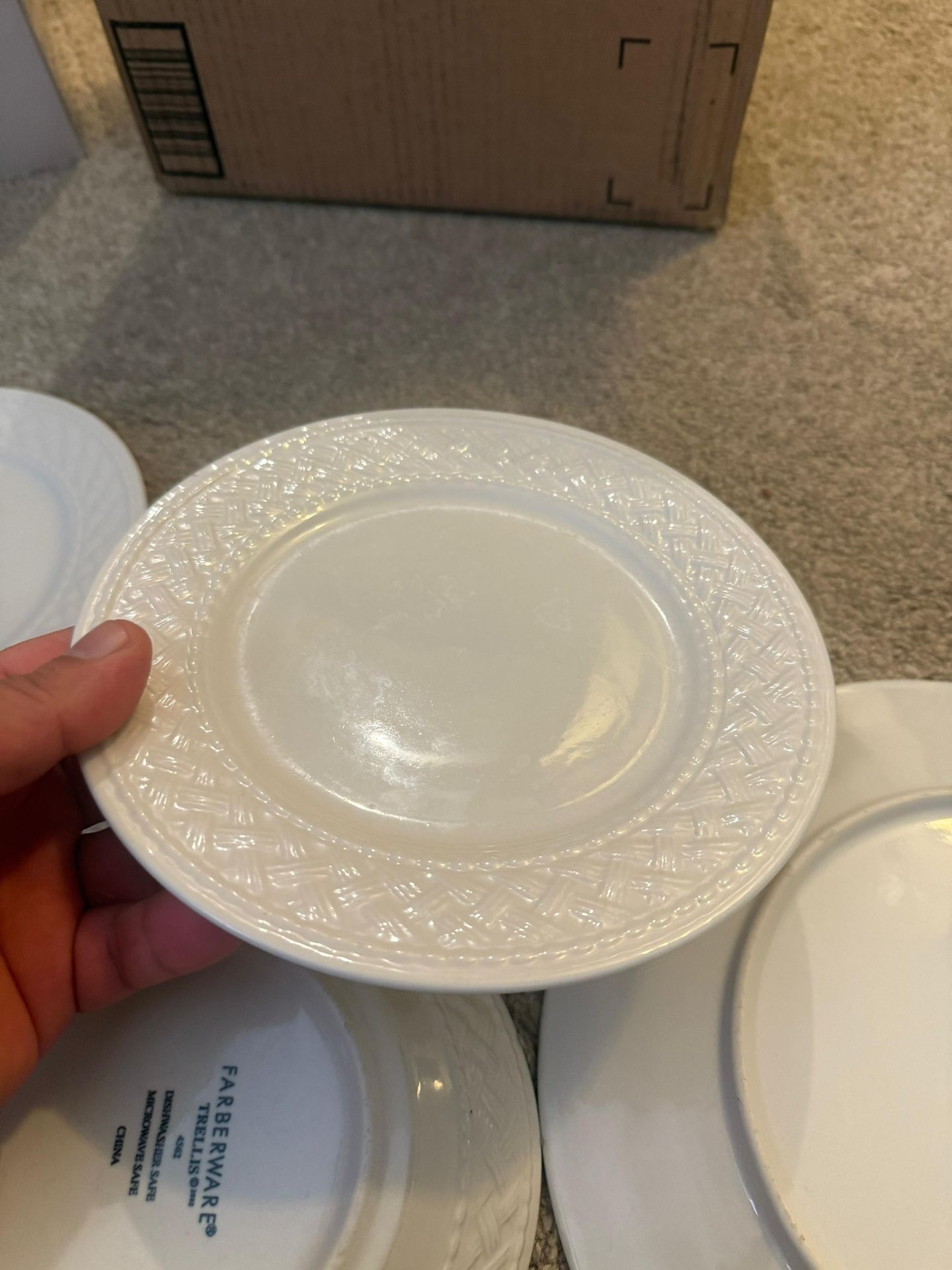 White Dinnerware Set: 5-Piece Stoneware Plates, Bowls, Mugs - photo 2