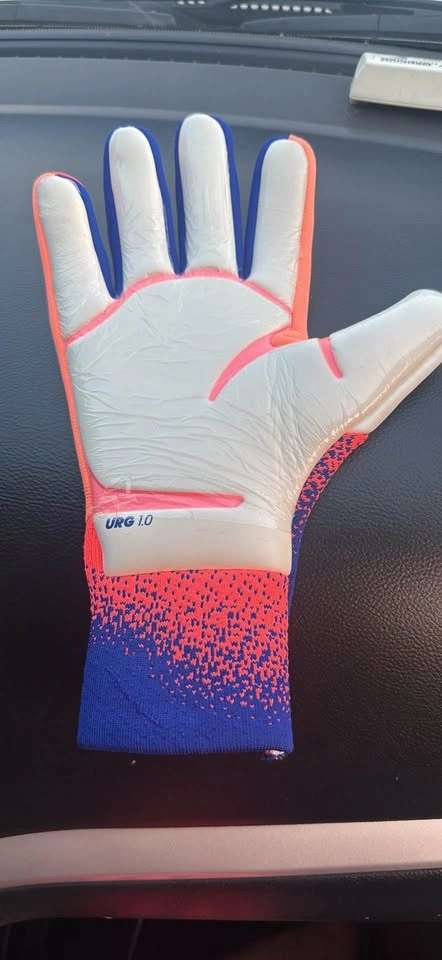Size 10 Adidas Predator Pro GK Gloves - photo 2