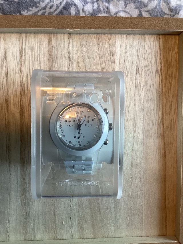 Swatch Chronograph White Watch - photo 3
