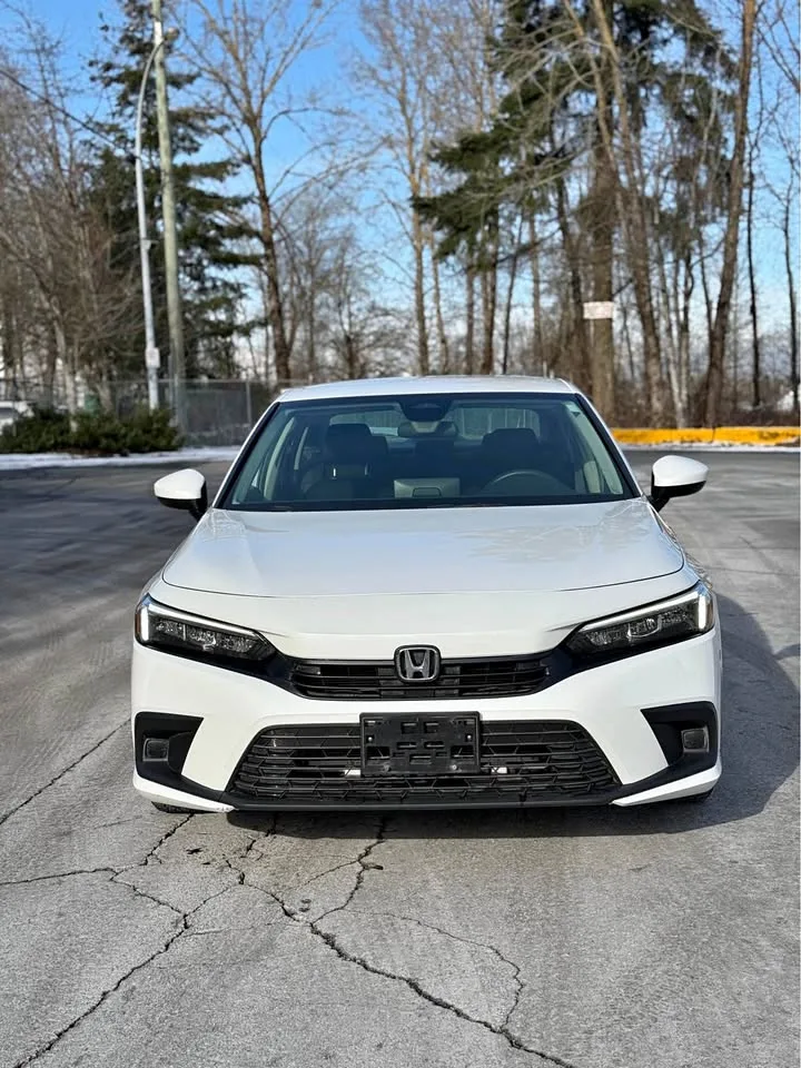 2025 Honda Accord thumbnail