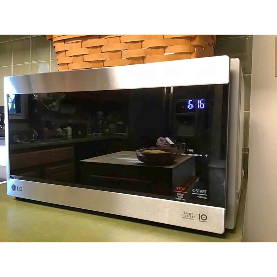LG NeoChef 0.9 cu. ft. Countertop Microwave