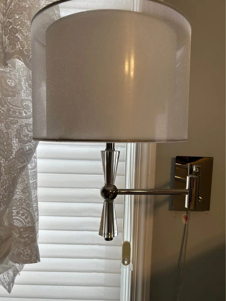 Wall swing away lamp - photo 3