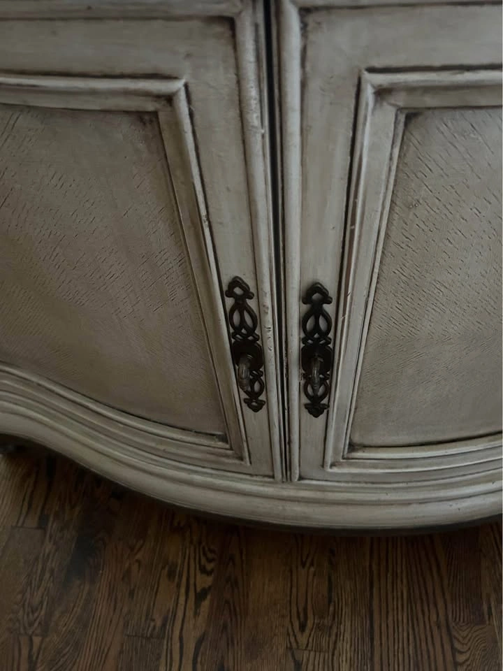 Side Board/Buffet - photo 4