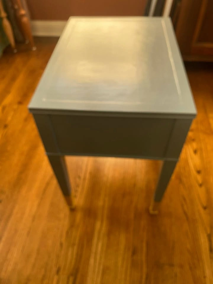 Painted wood mahogany side table - photo 2