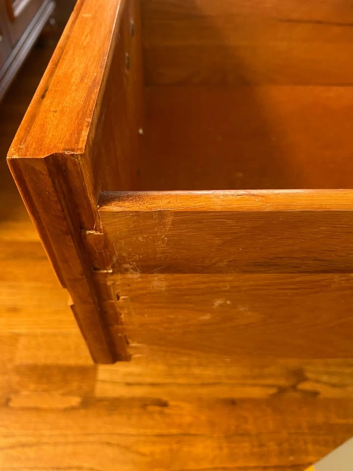 Painted wood mahogany side table - photo 3
