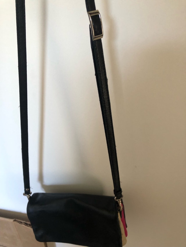 Danier Leather Multi-Compartment Crossbody Bag - photo 2
