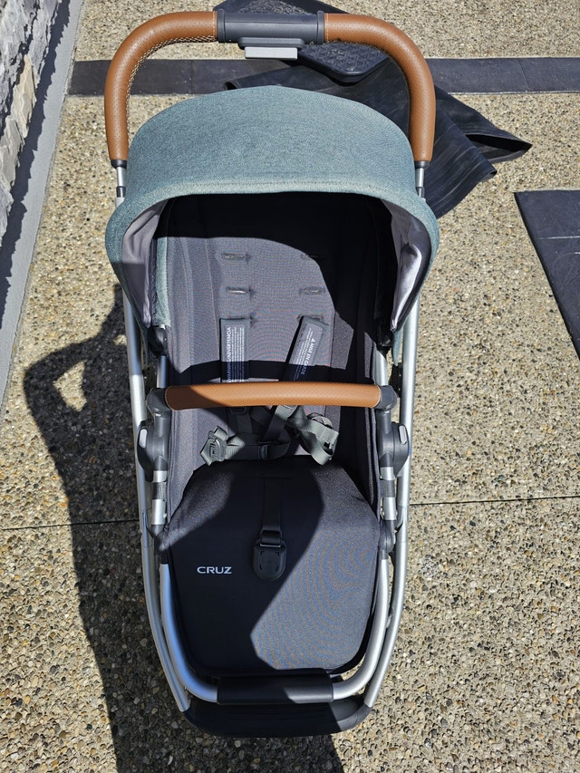 Uppa Baby Cruz Stroller - Mint Condition - photo 4