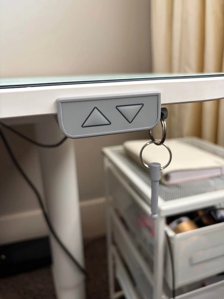 IKEA BEKANT Electric Sit-Stand Desk | Like New | 63" x 31.5" - photo 2