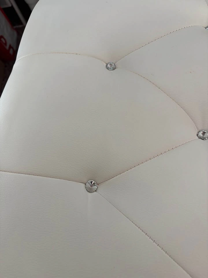 White Tufted Office Chair - photo 3