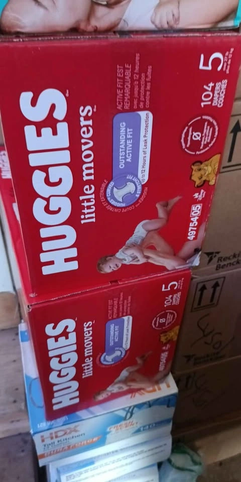 June big box sale. Big box Huggies for small box price!! $28 - photo 5