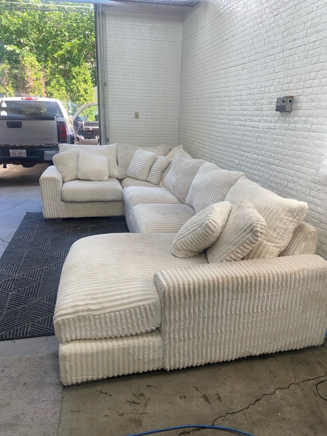 FREE DELIVERY Large White Sectional - photo 4