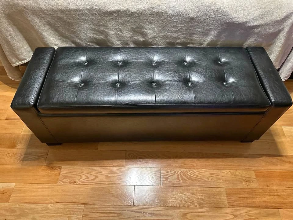 Black Storage Bench / Ottoman – Excellent Condition