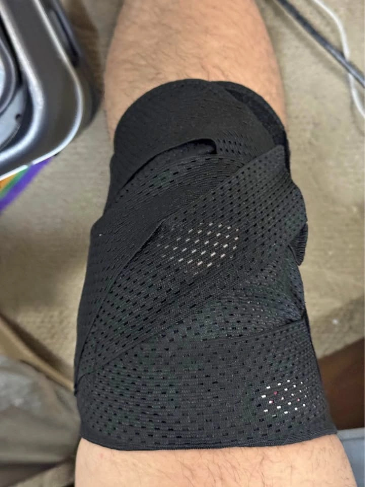 Adjustable Breathable Knee Brace Support Wrap (Size L)