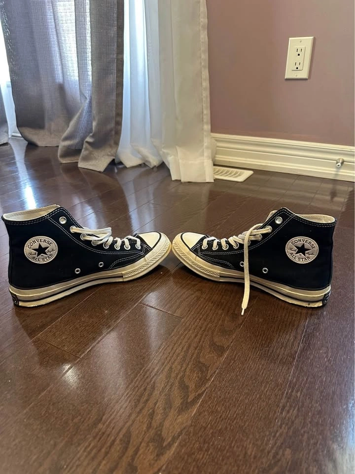 Women’s size 10, chuck Taylor 70 sneakers - photo 3
