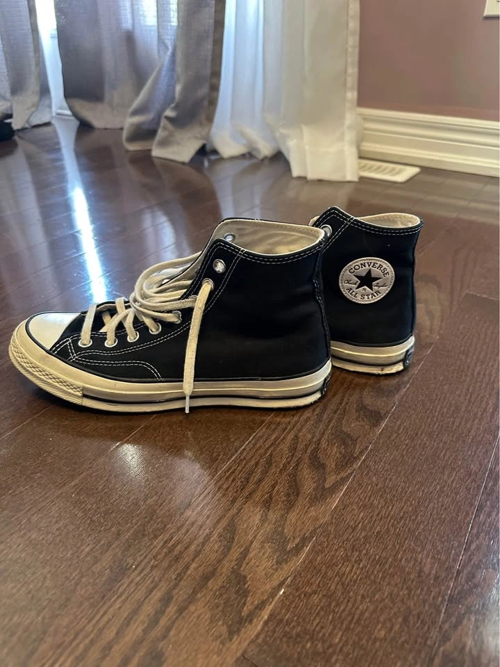 Women’s size 10, chuck Taylor 70 sneakers - photo 4