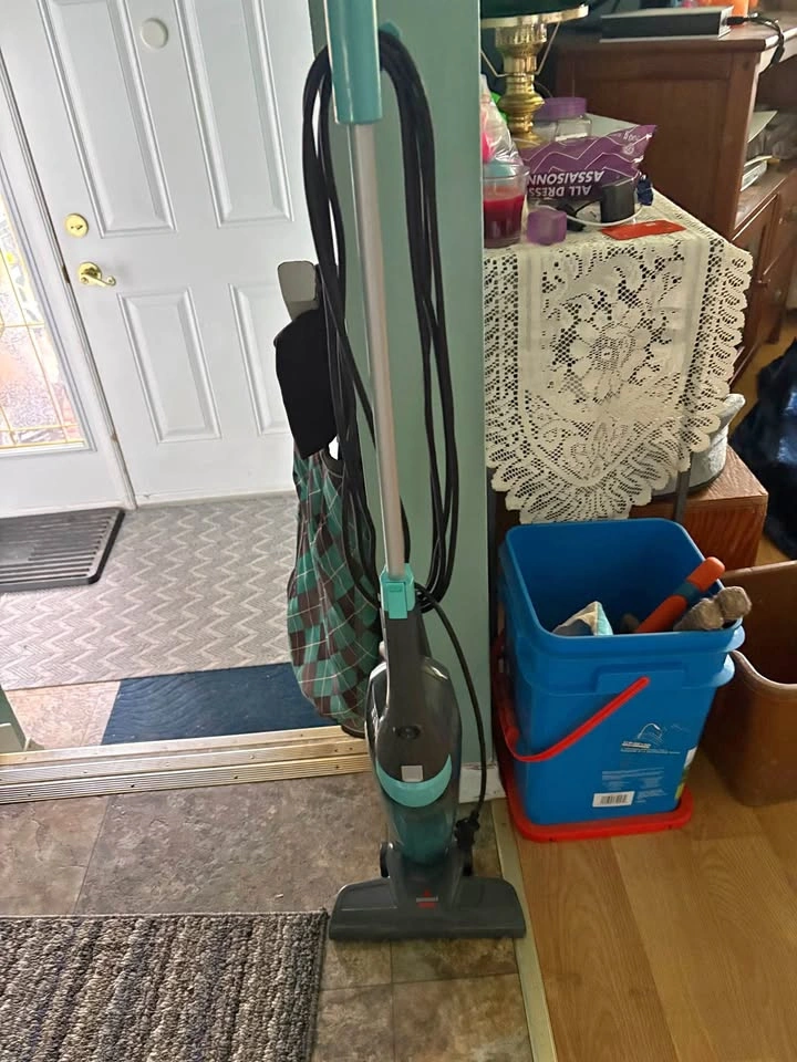 Bissell stick vacuum - $20 firm