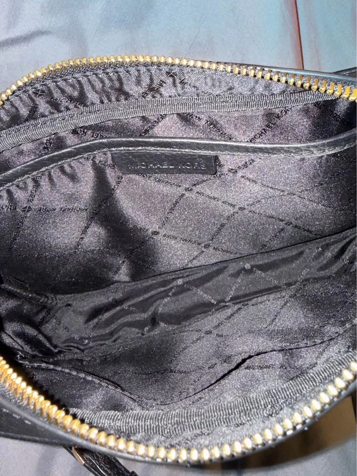 Michael Kors Fulton Large EW Crossbody Bag - photo 3