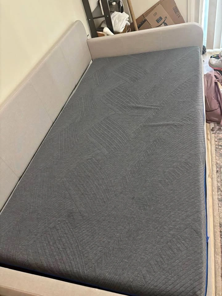 Twin Size Memory Foam Mattress