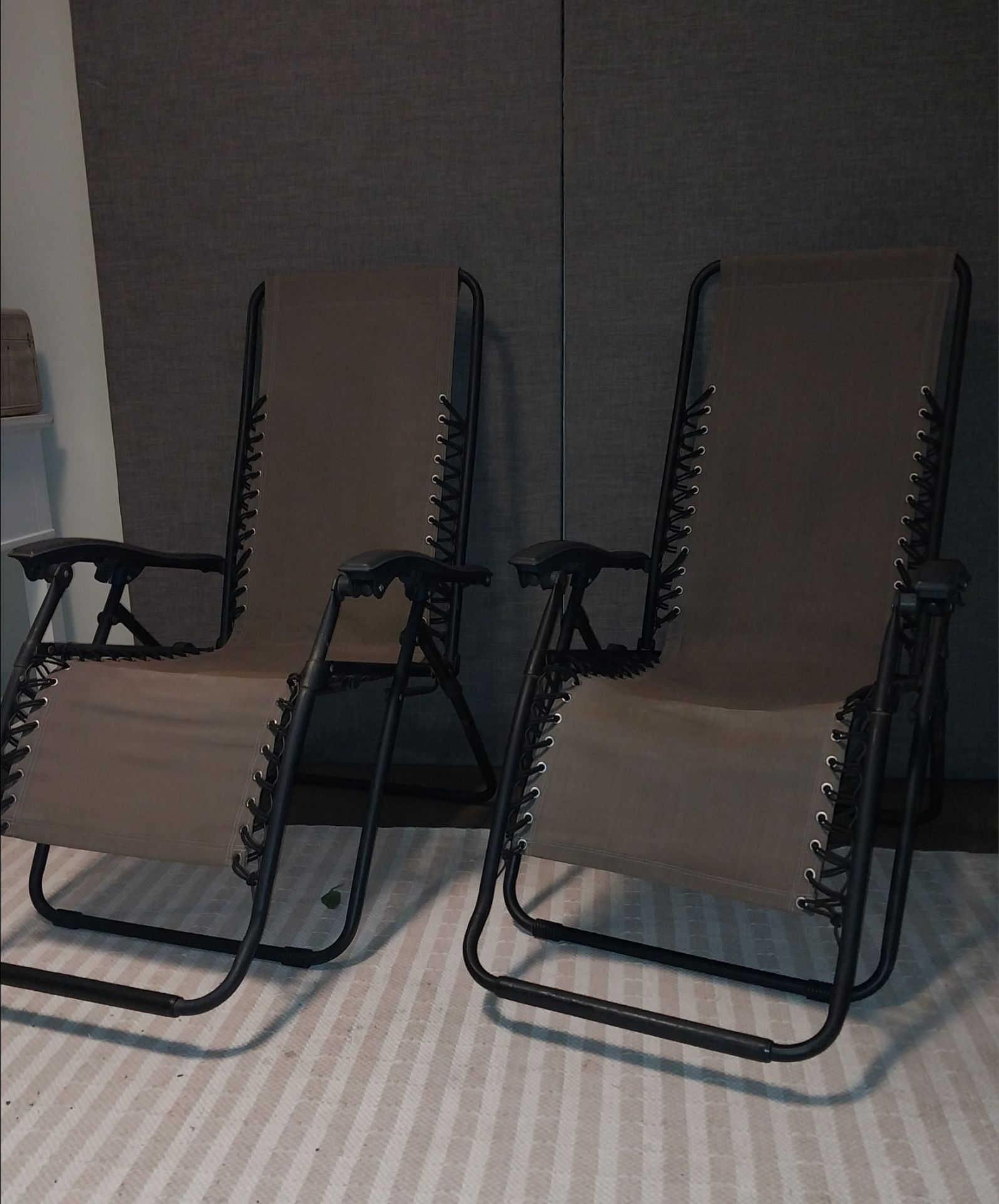 Set of 2 Zero Gravity Lounge Chairs - photo 3