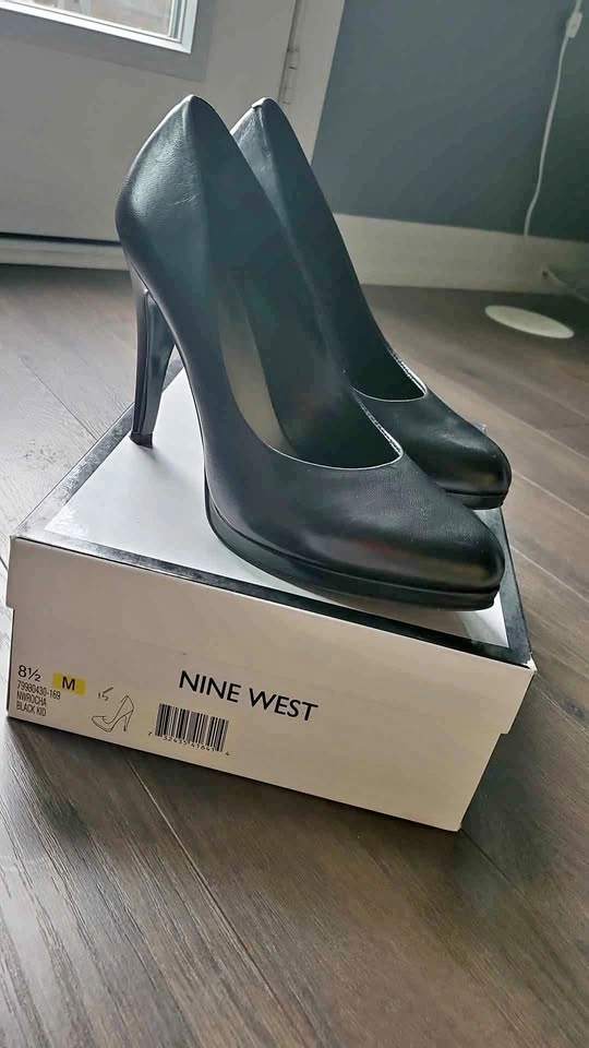 Nine West Black Heels Size 8.5