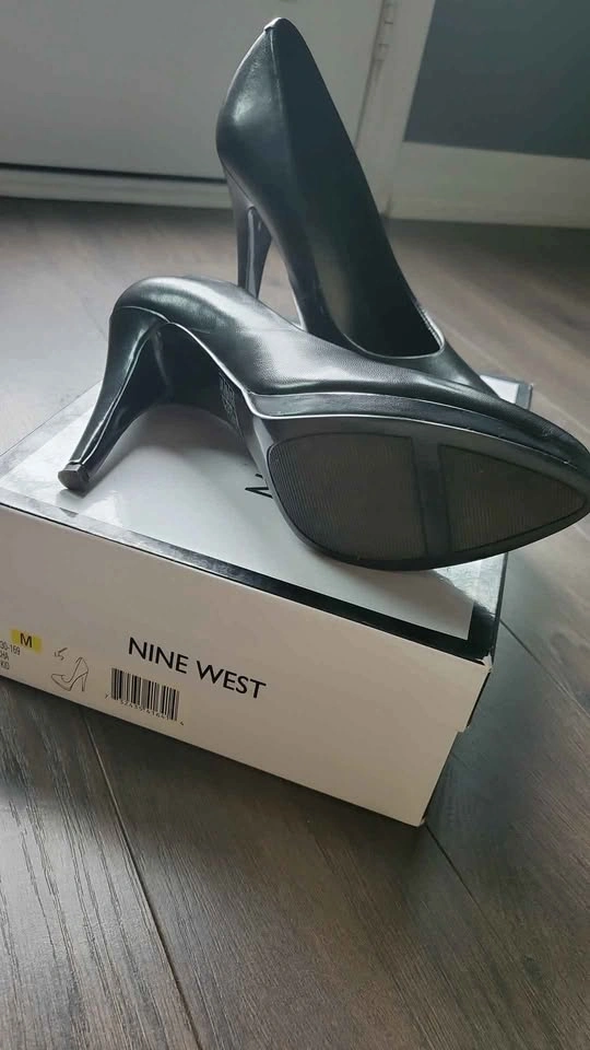 Nine West Black Heels Size 8.5 - photo 2