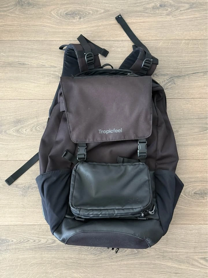 Tropicfeel Shell Travel Backpack plus accessories - photo 4