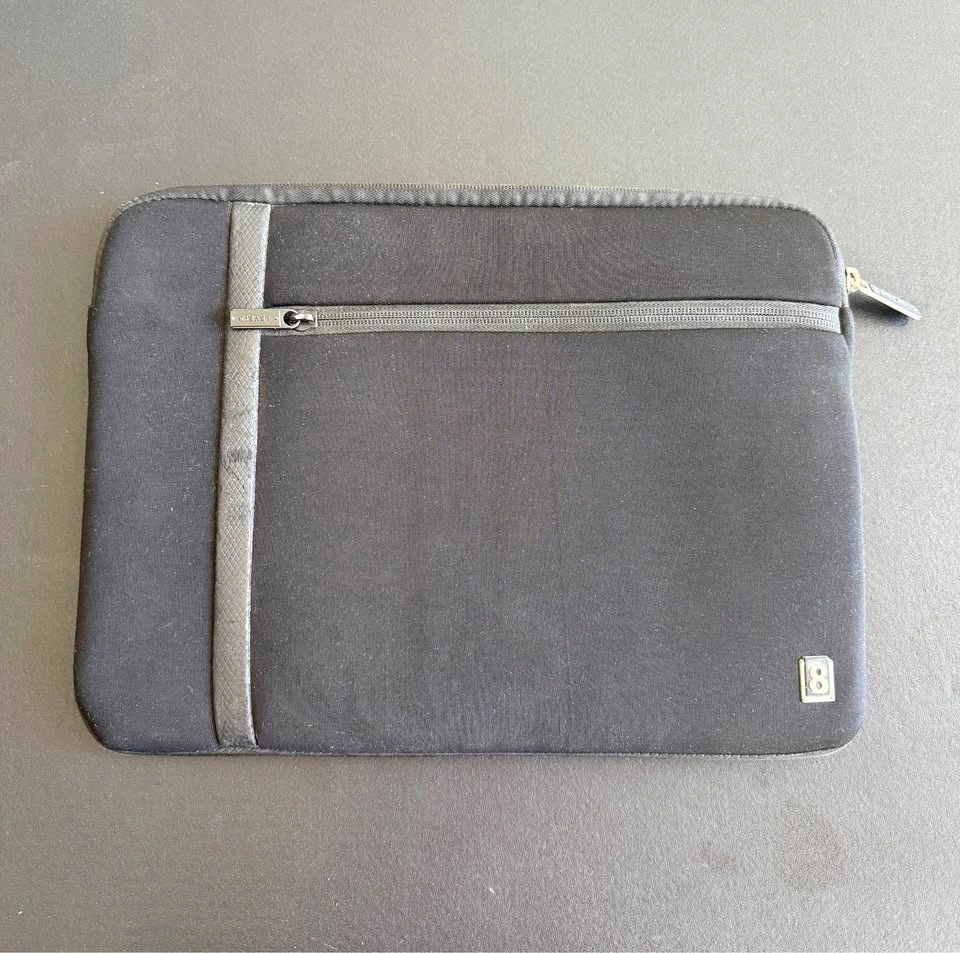 Black Laptop Sleeve for 13” laptops