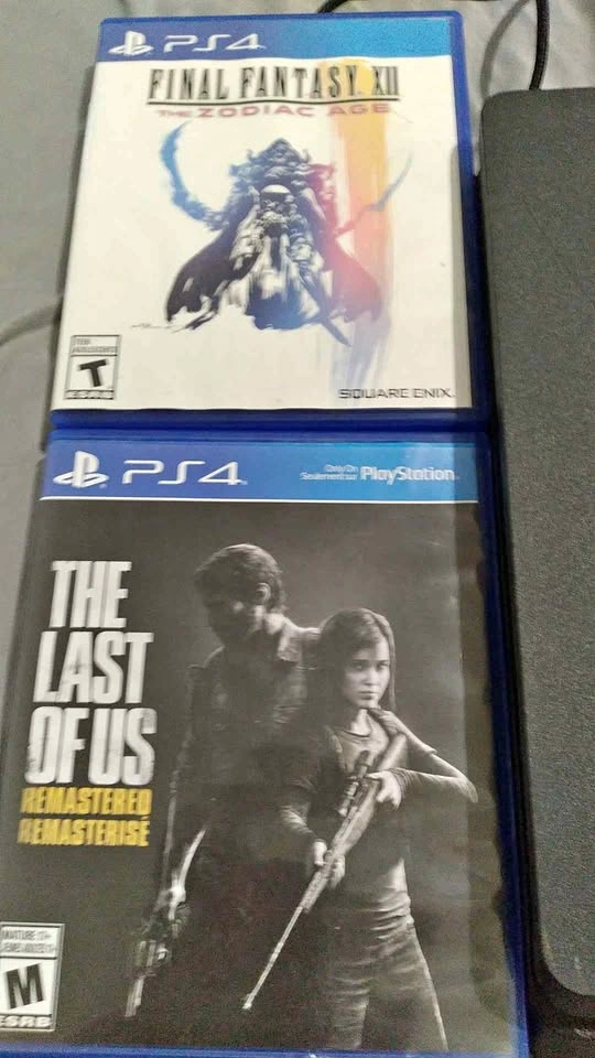 Ps4 slim setup with games and headset
