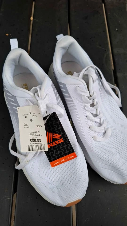 Size 9 Women's Running Shoes - photo 2