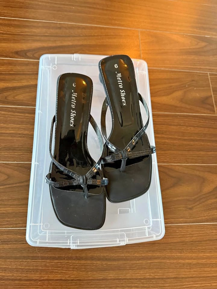 Womens Black Sandals