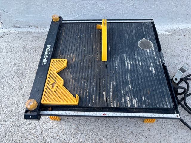 Mastercraft Tile Saw - photo 2