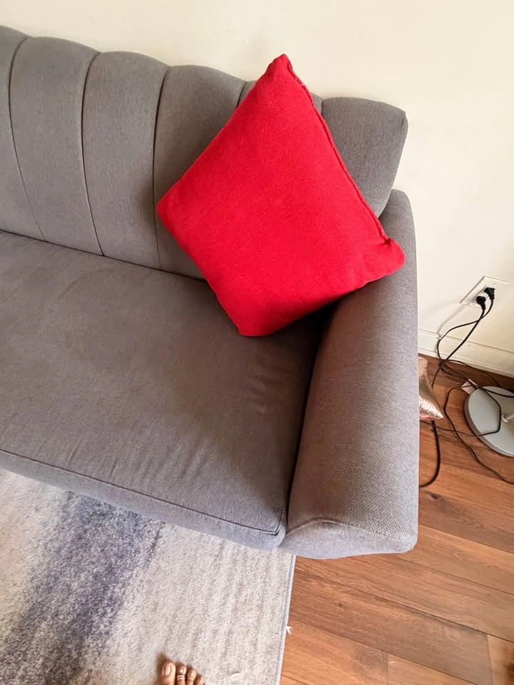 Modern Grey Couch / Sofa – Clean & Stylish - photo 2