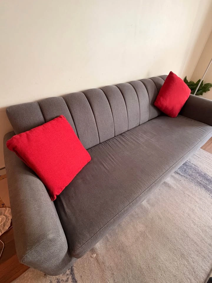 Modern Grey Couch / Sofa – Clean & Stylish - photo 4