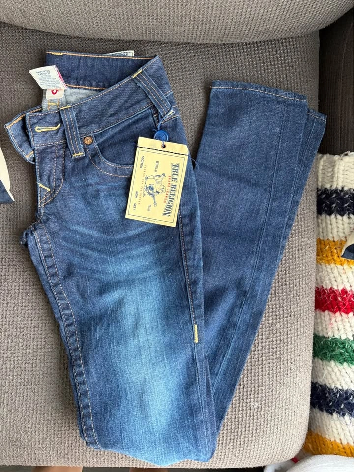 Brand New With Tags True Religion Size 25 Jeans