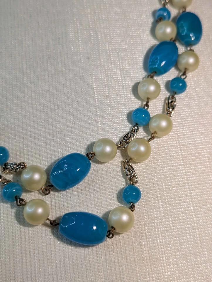 Vintage Retro BOHO Aqua Glass & Faux Pearl Beaded Necklace - photo 4