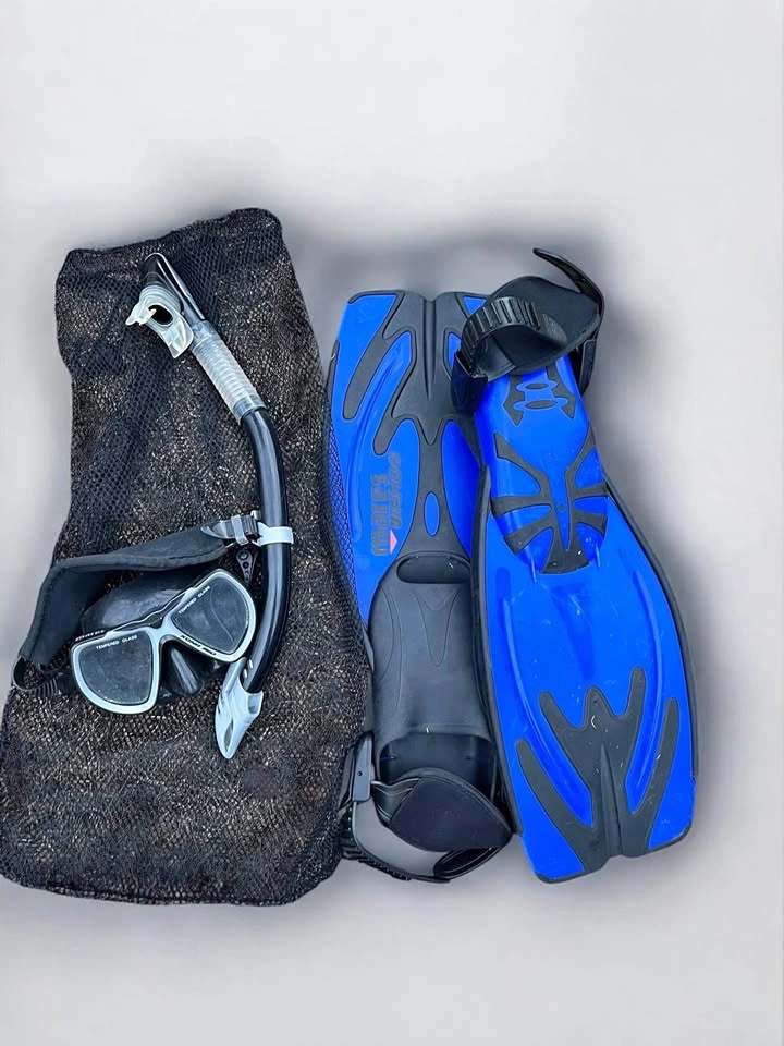 Snorkelling set mask, snorkel, fins, small medium
